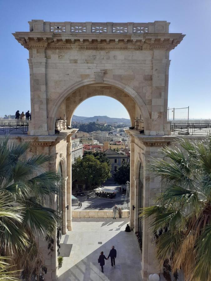 B&B Pascal Cagliari Luaran gambar